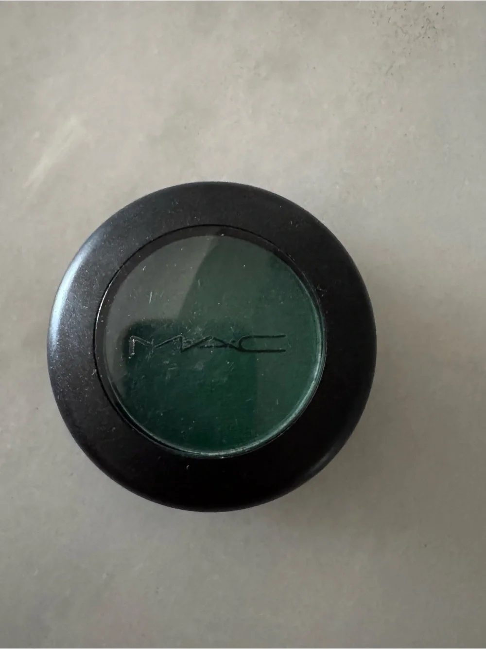 MAC Cosmetics eye shadow in the shade NEW CROP with a frost finish
